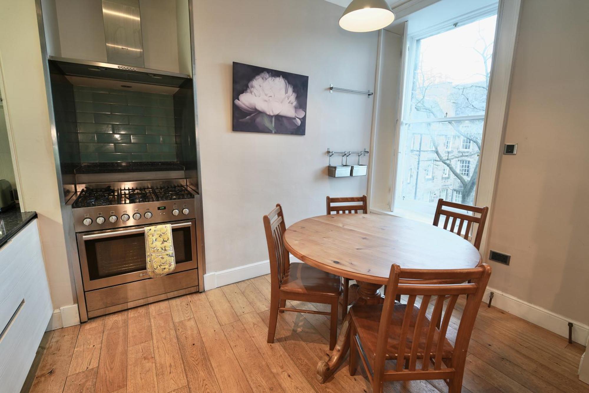 Spacious 2 Bed Apt Next To Royal Mile & Waverley Edinburgh Ngoại thất bức ảnh