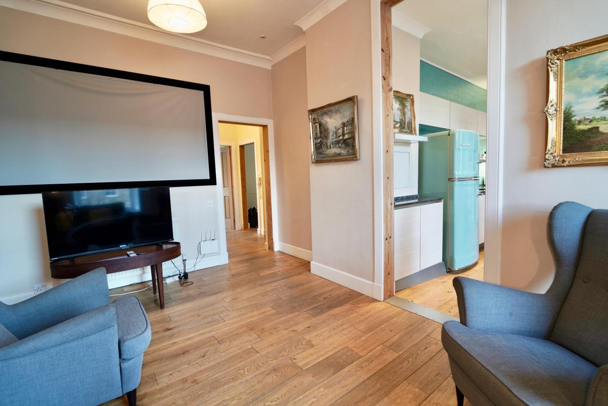 Spacious 2 Bed Apt Next To Royal Mile & Waverley Edinburgh Ngoại thất bức ảnh