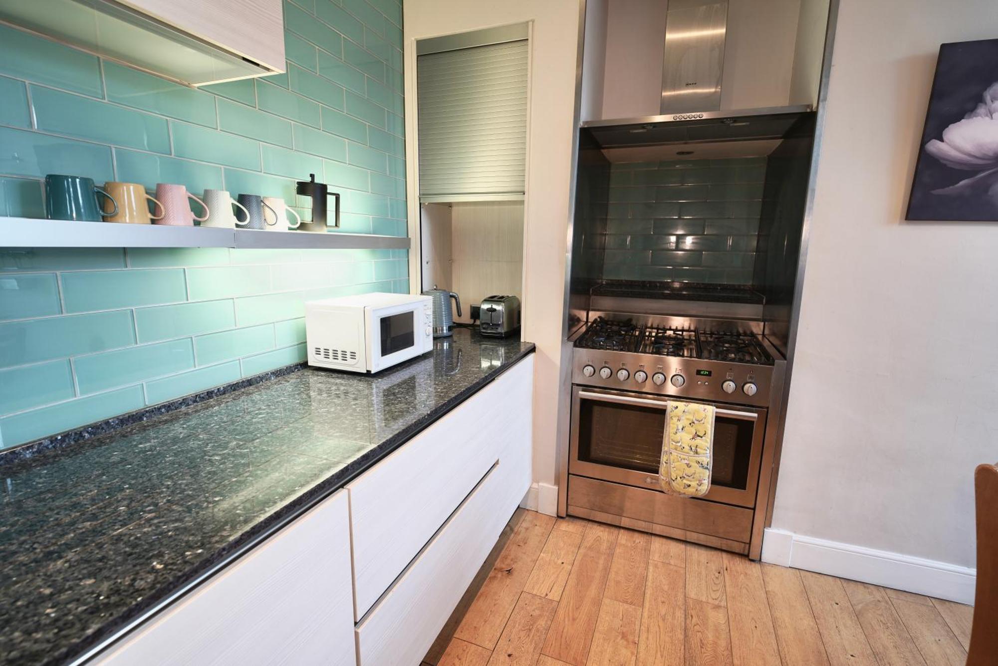 Spacious 2 Bed Apt Next To Royal Mile & Waverley Edinburgh Ngoại thất bức ảnh