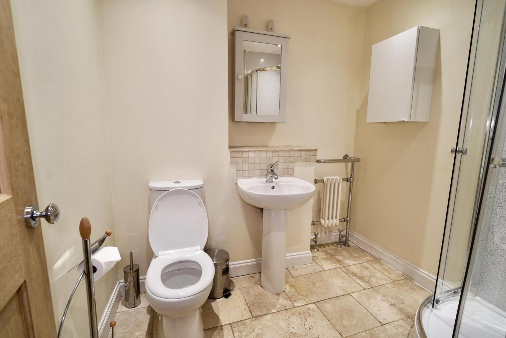 Spacious 2 Bed Apt Next To Royal Mile & Waverley Edinburgh Ngoại thất bức ảnh