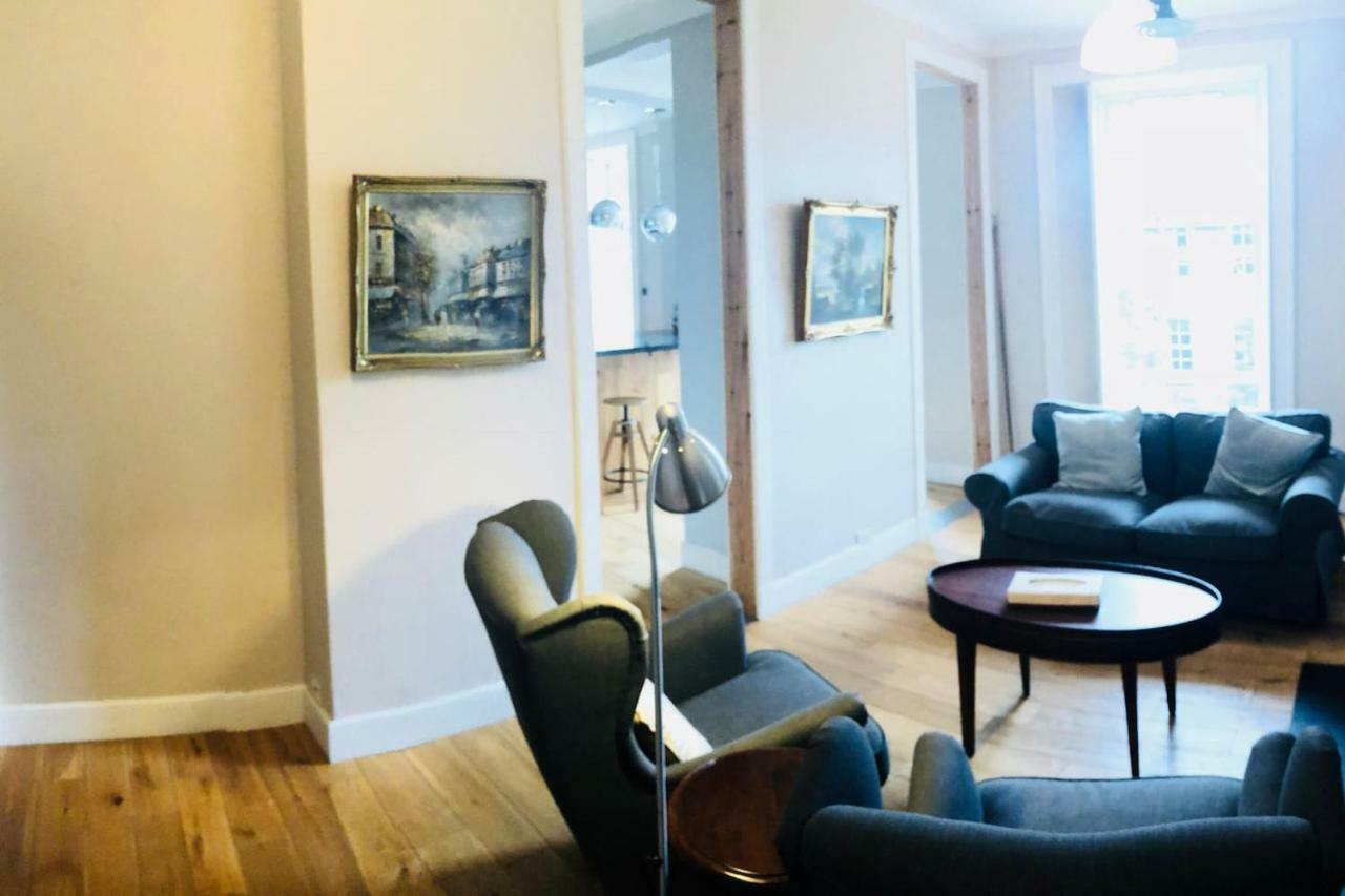 Spacious 2 Bed Apt Next To Royal Mile & Waverley Edinburgh Ngoại thất bức ảnh